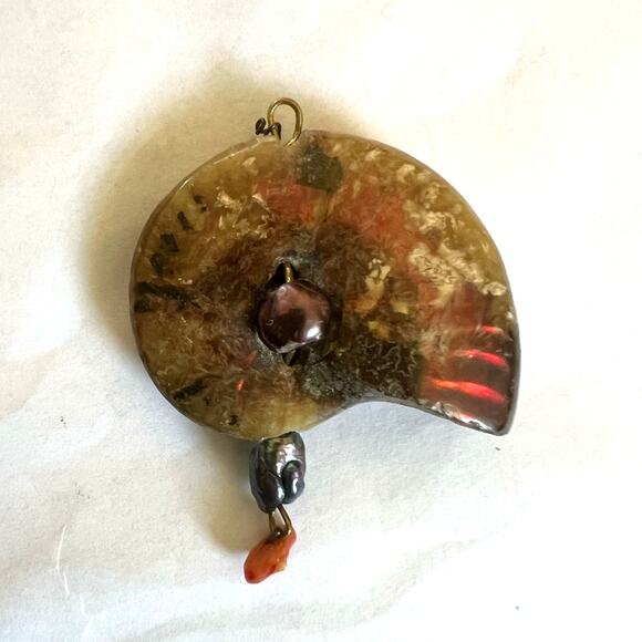 2.5" Rainbow Ammonite Fossil Shell Pendant w/ Natural Black & Red Pearl Accents - Picture 1 of 5
